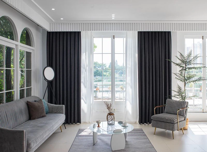 Fabraic Cuirtín Brushed Plain Soladach